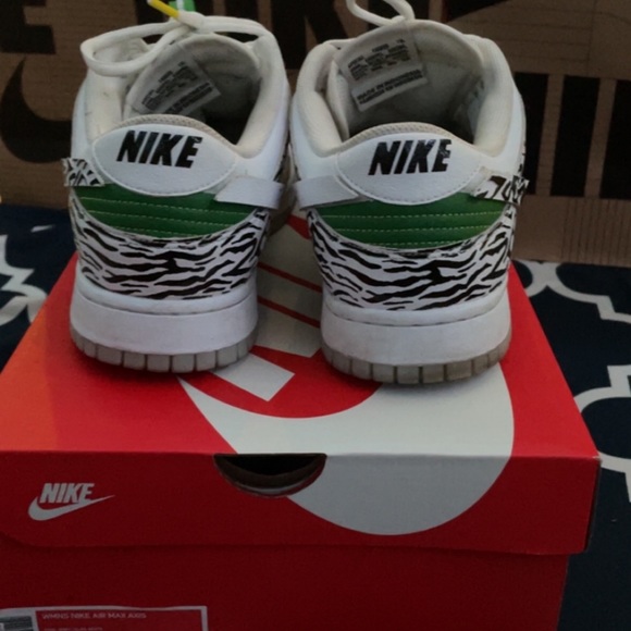 Dunks - Picture 4 of 5